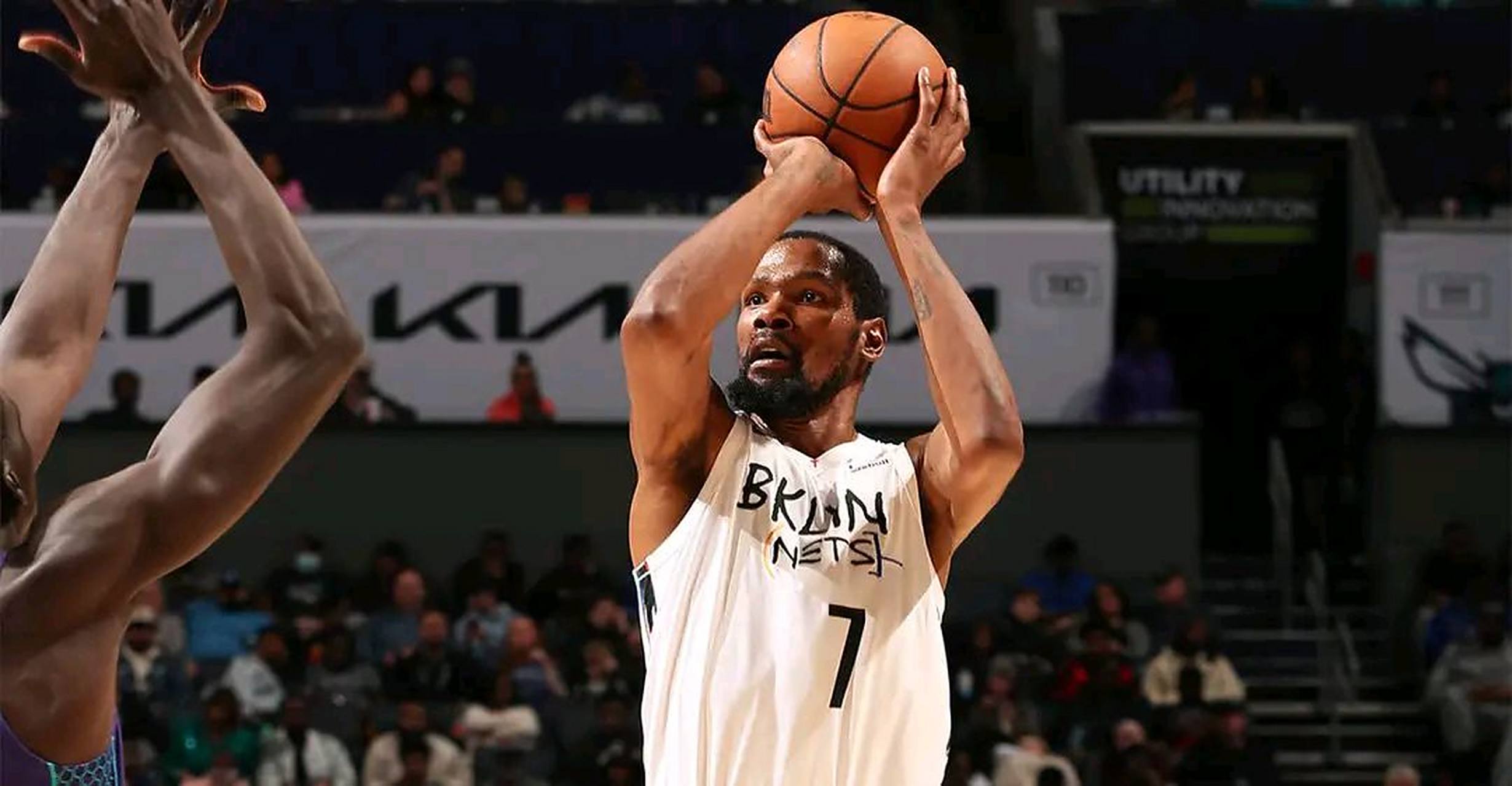 关于里程碑夜门兴格拉德巴赫复出首秀,NBA季后赛冲刺阶段刷纪录,话题不断,赛季目标并未改变的信息 关于里程碑夜门兴格拉德巴赫复出首秀,NBA季后赛冲刺阶段刷纪录,话题不断,赛季目标并未改变的信息