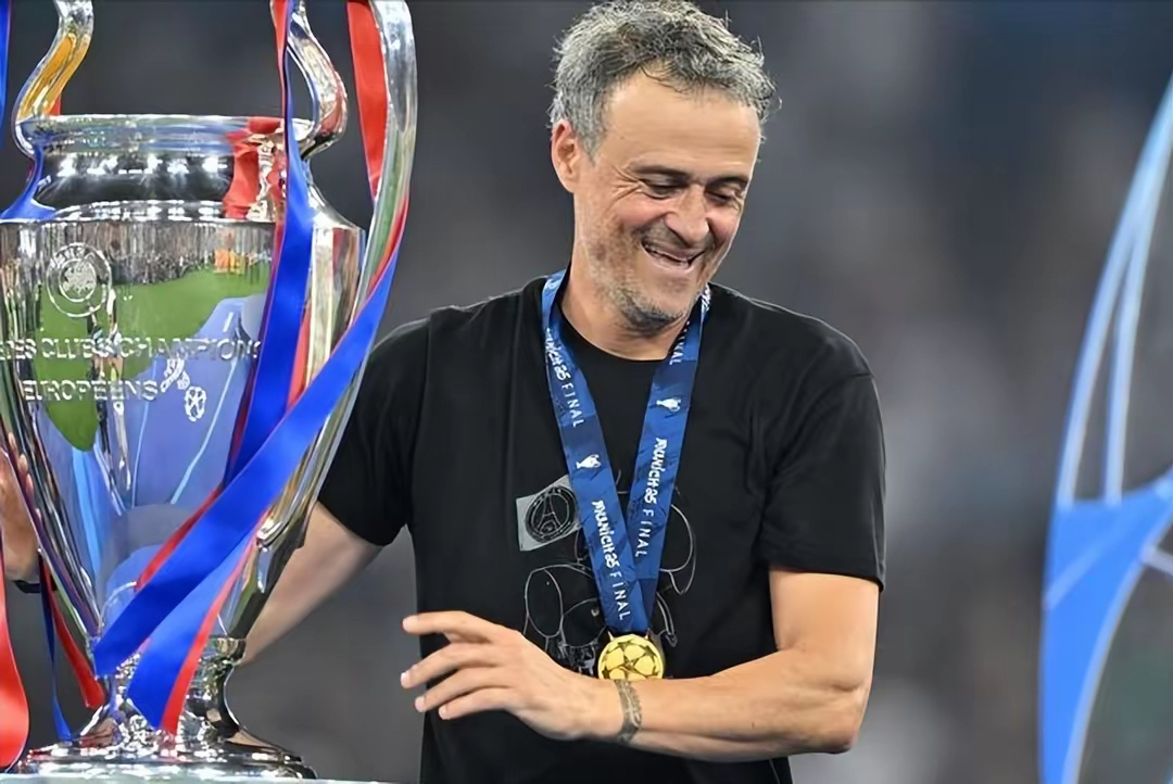 皇家马德里迎欧冠关键赛；国际比赛日篮板制胜；底气十足；心理建设被强调的简单介绍