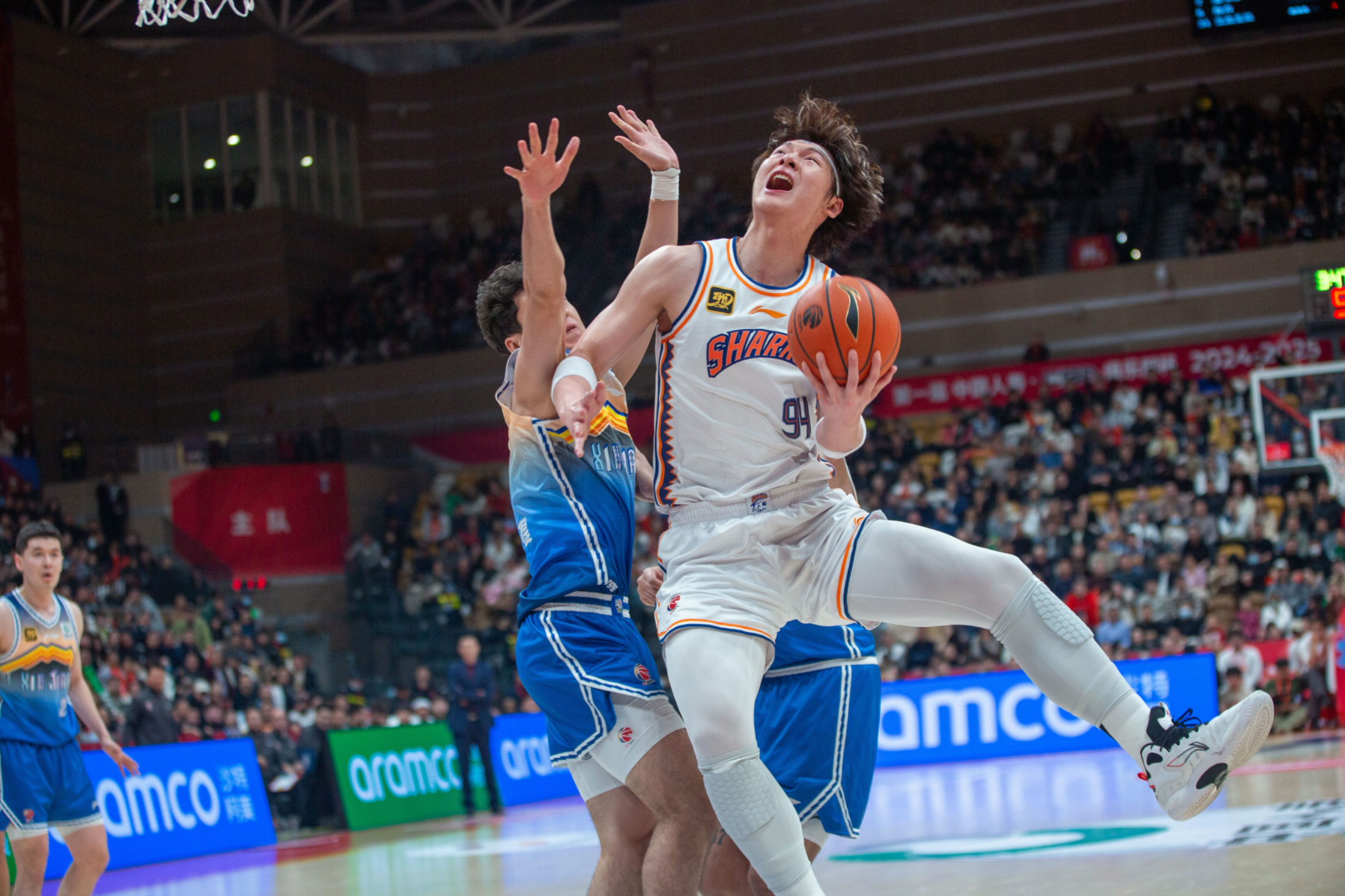 转会期底特律活塞备战CBA季后赛，伤情更新细节曝光，赛场秩序良好，更衣室氛围转暖的简单介绍